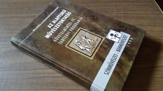 Alapfokú művészetoktatás -tantervi program-színművészet -báb