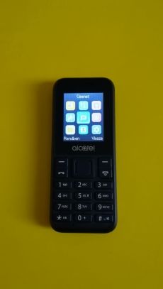 Alcatel 1066g mobil, jó és vodás .