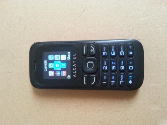 Alcatel ot232  telefon eladó! jó és vodás