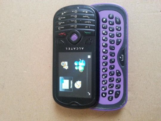 Alcatel  ot606  telefon eladó!   külföldi kártyás.
