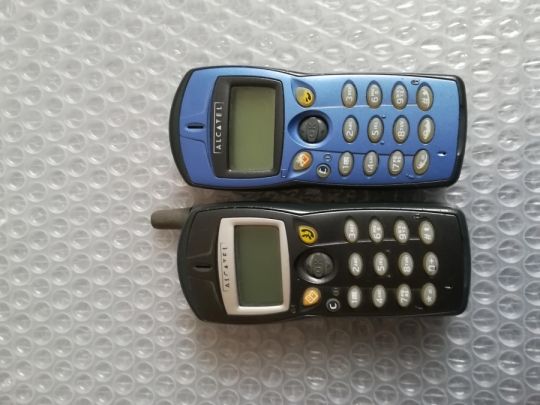 Alcatel telefon eladó ,nincsenek tesztelve.