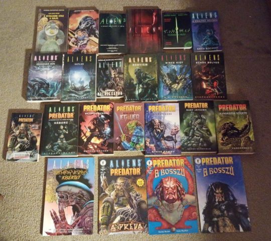Aliens és Predator könyvek