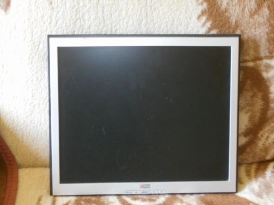 AMW 17″ TFT-LCD monitor.