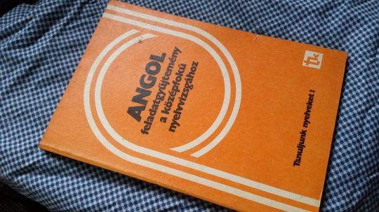 Angol könyvek a középfokú nyelvvizsgához -előkészítők,gyak.
