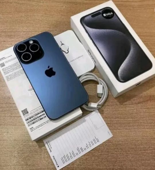 Apple iPhone 16 Pro Max, 512GB,