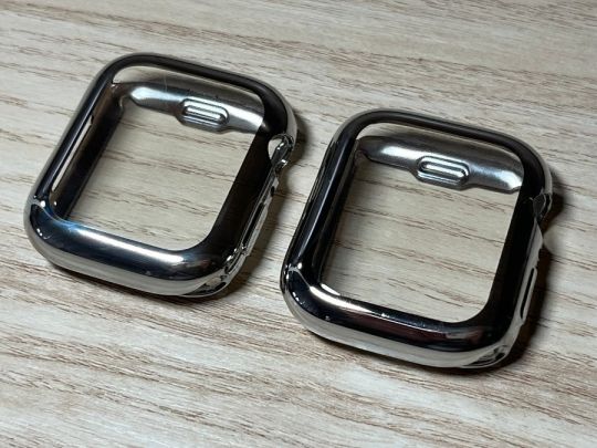 Apple Watch ezüst színű szilikon védőtok