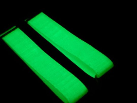 Apple Watch fluoreszkálós (világítós) óraszíj