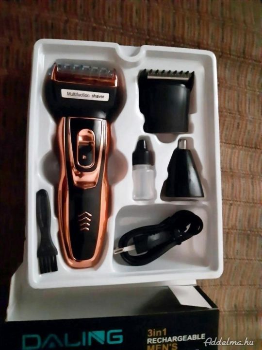 Új, original, aranyszínű elegáns villanyborotva 3in1 átadó.