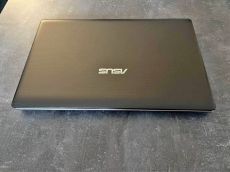 Asus i7 Laptop 15.6 eladó