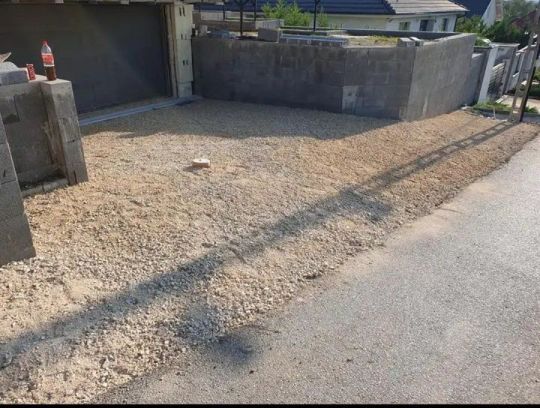 Aszfaltozás,útépítés!👷