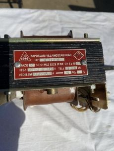 Biztonsági transzformátor 230V 24V 250VA