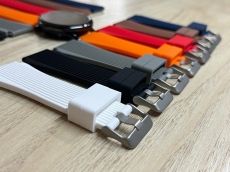 Bordázott szilikon óraszíj – 22mm