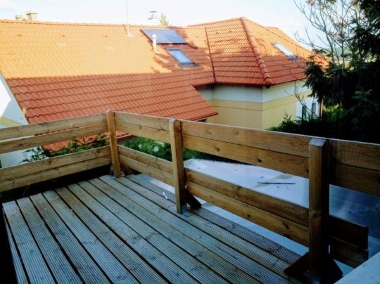 Budaörs, Liliom utcában 2 szobás, 2. emeleti lakás kiadó