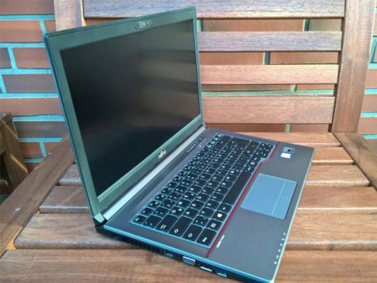 #C143 Megbízható cégtől! FUJITSU LifeBook E746 a Dr-PC-től