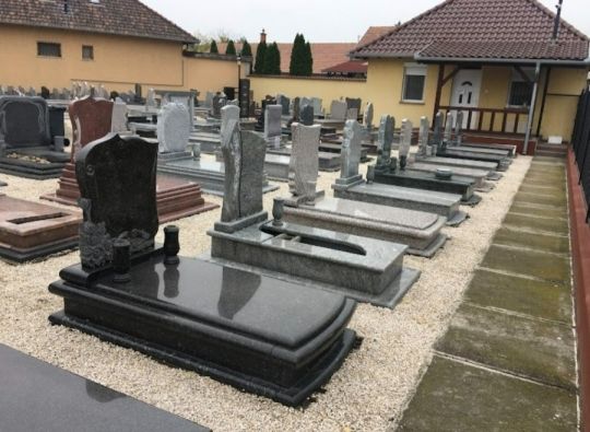 Cegléden akciós gránit síremlék