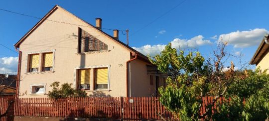 Családi ház eladó Tiszakécske 120m2 54M ft 3 szoba