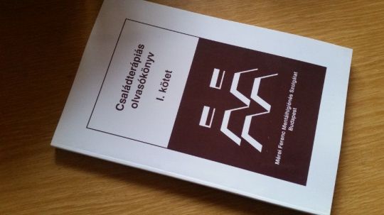Családterápiás olvasókönyv I. +Barnes: Család