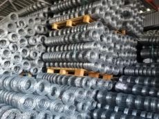 Csavart vadháló drótháló drótfonat beton kerítés építés