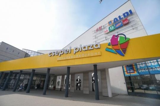 Csepel plázánál szoba kiadó!
