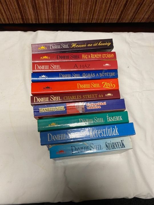 Danielle Steel könyvei