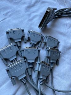 • DB 62 8 x DSUB 25 apa csatlakozó