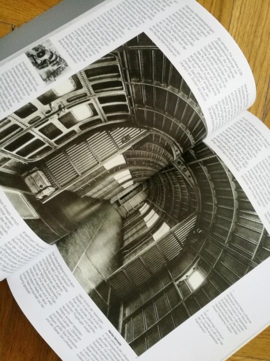 Die Zeit im Fluge - a Lufthansa története 1926-1990 között