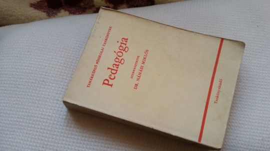 Dr. Nánási Miklós: Pedagógia + ajándék könyvek