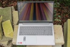 Dr-PC.hu 07.14. Aprópénzért ELADÓ nagy kijelzős LENOVO ;)