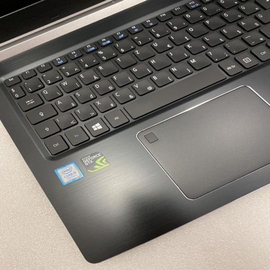 Dr-PC.hu 09.27. 1 a közel 2000ből: Acer Aspire 7 GTX1050-el