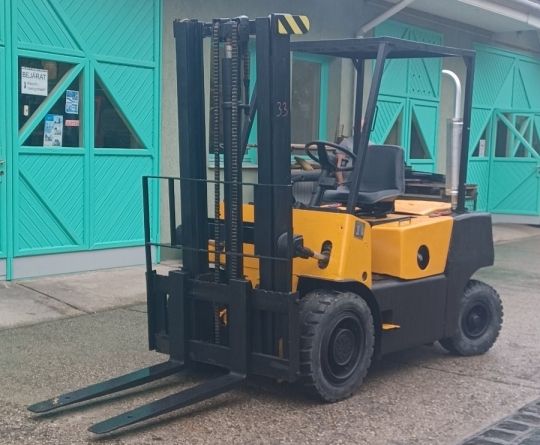 DV 1788.33 3 tonnás Balkancar bolgár dízel targonca