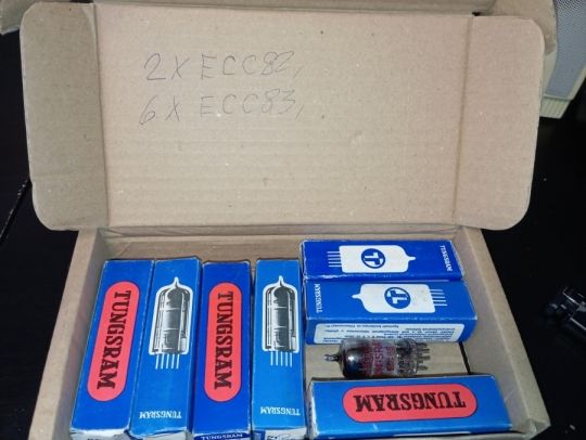 Ecc83, Ecc82 elektroncső,