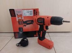 Eladó alig használt Black+Decker akkus fúró csavarozó