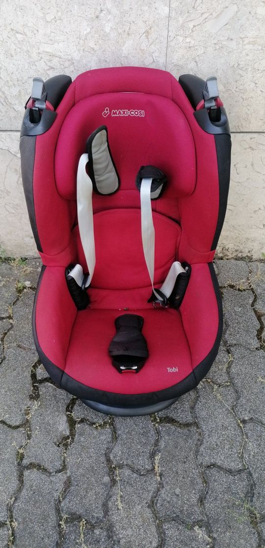 Eladó autós gyerekülés!