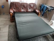 Eladó Bőr kanapé