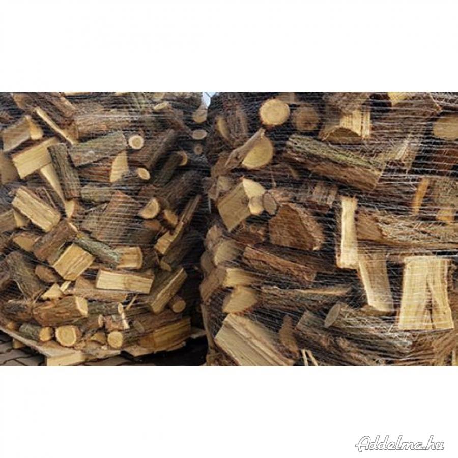 Eladó Bükk tűzifa, mázsánként vásárolható, aprítva(25cm