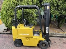Eladó CATERPILLAR V350 targonca