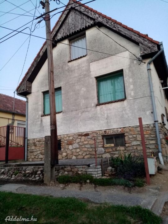 Eladó családi ház Harkán