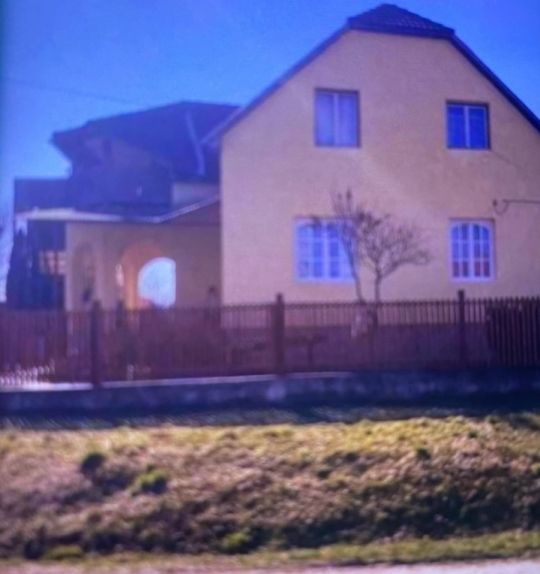 Eladó családi ház