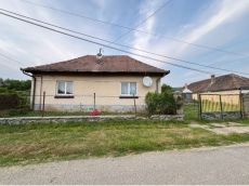 Eladó csaladi ház