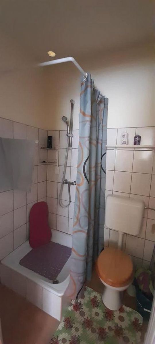 Eladó felújított házrész!