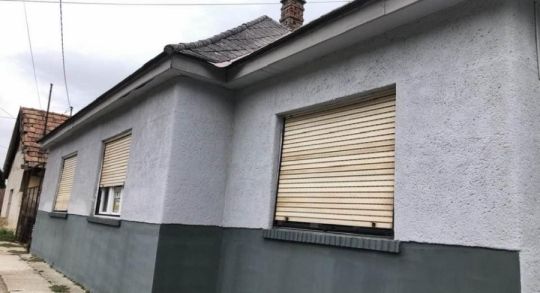Eladó  házrész Piliscséven!