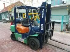 Eladó Komatsu 2,5 tonnás targonca (V-1400)
