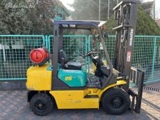 Eladó Komatsu 2,5 tonnás targonca (V-3948)