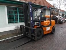 Eladó Komatsu 3,5 tonnás targonca (V-1399)