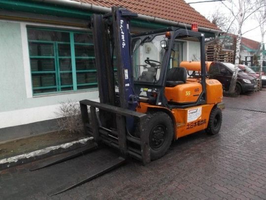 Eladó Komatsu 3,5 tonnás targonca (V-1399)