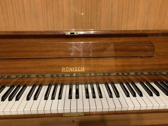 Eladó pianinó zongora