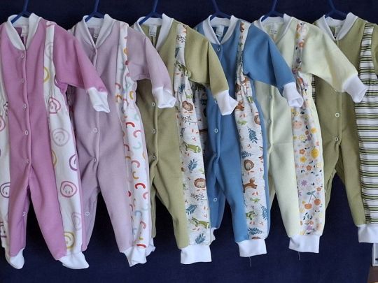 Eladó új meleg rugdalózók 56-86-os méretig/BébiNett