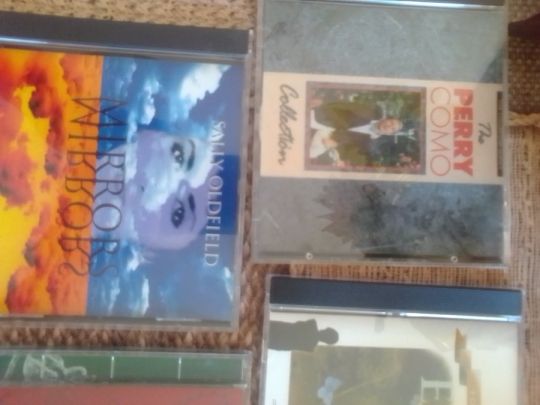 Eladó zene CD
