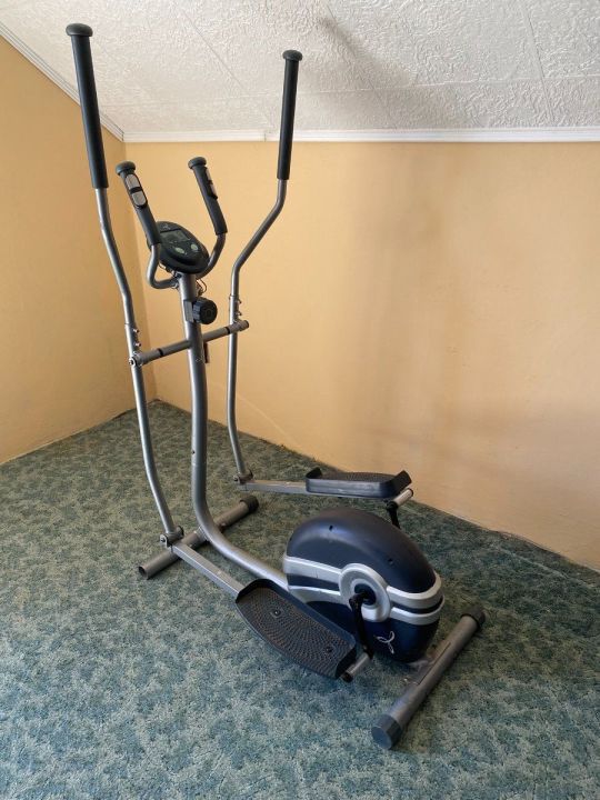 Elliptikus tréner, mágneses elliptikus fitnesz szoba kerékpár.