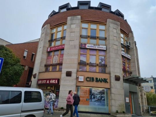 Érd városközpontban lakás eladó. AKADÁLYMENTESÍTETT!